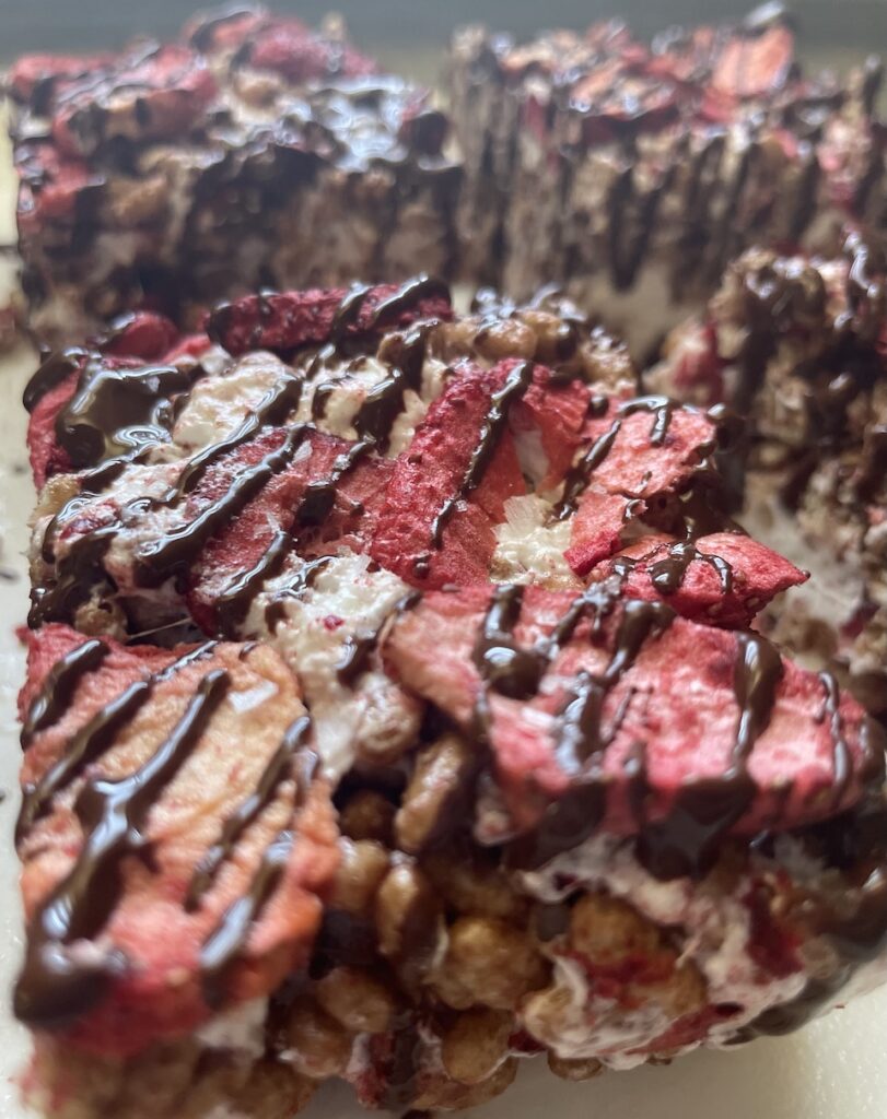 Menu_Choc-Strawberry Vegan Rice Crispy Treat